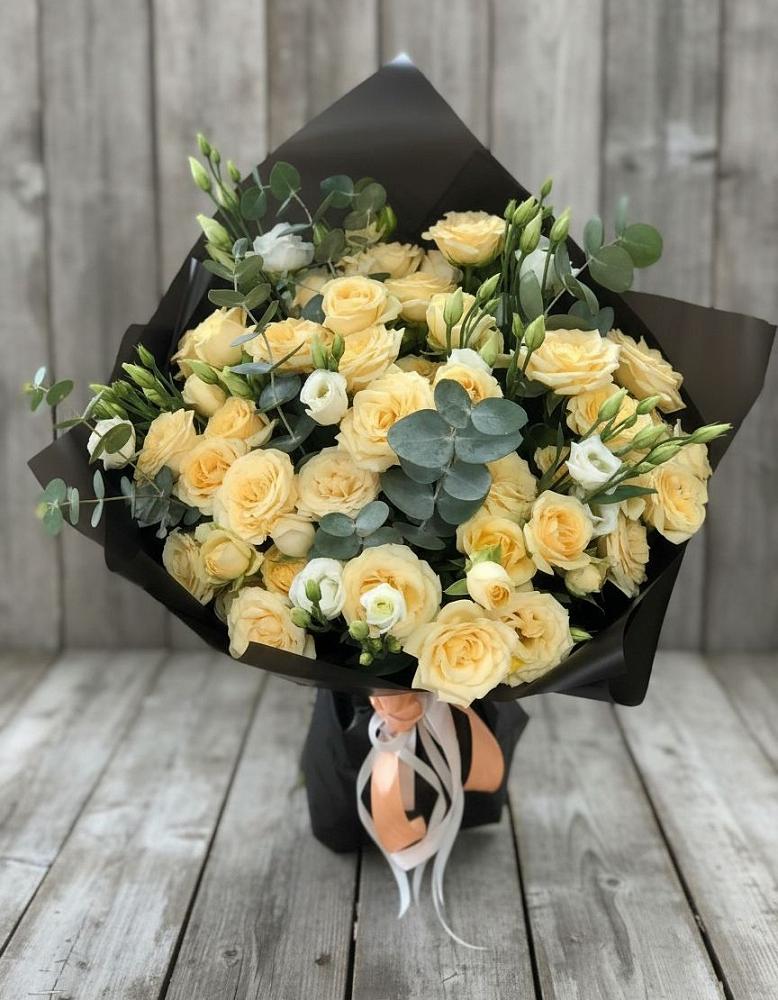 Букет цветов из: Розы и Лизиантусы в Майртупе