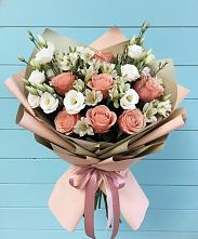 Букет цветов из:  Розы, Альстромерии и Лизиантусы в Майртупе