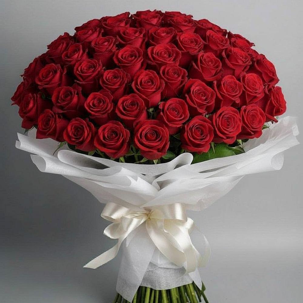 Букет 101 Красная роза Блэк Мэджик в Майртупе