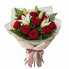 Букет цветов из:  Лилии и Розы #REPLACE_PRED# Майртупе