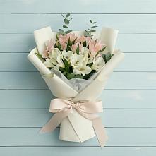Букет цветов из:  Альстромерии в Майртупе
