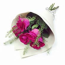 Букет цветов из:  Розы в Майртупе
