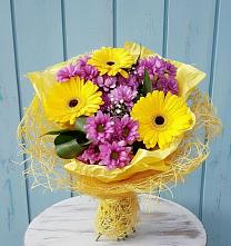 Букет цветов из:  Хризантемы и Герберы в Майртупе
