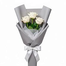 Букет 3 белые розы в Майртупе
