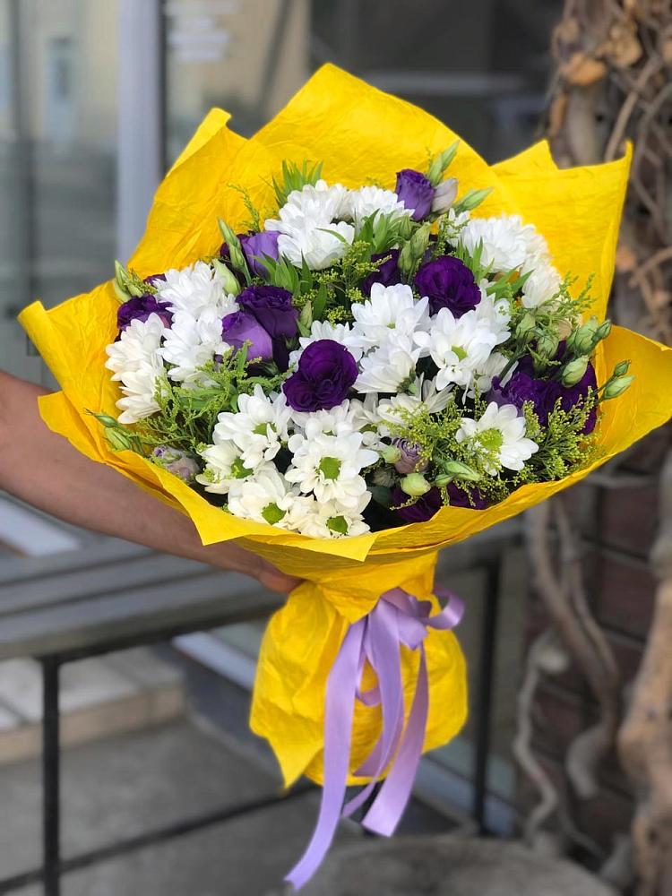 Букет цветов из: Ирисы, Хризантемы и Ромашки в Майртупе