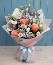 Букет цветов из:  Лизиантусы, Розы, Альстромерии и Гипсофила #REPLACE_PRED# Майртупе