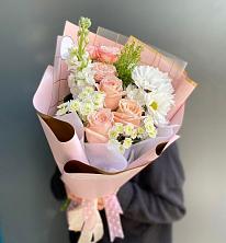 Букет цветов из:  Хризантемы и Розы в Майртупе