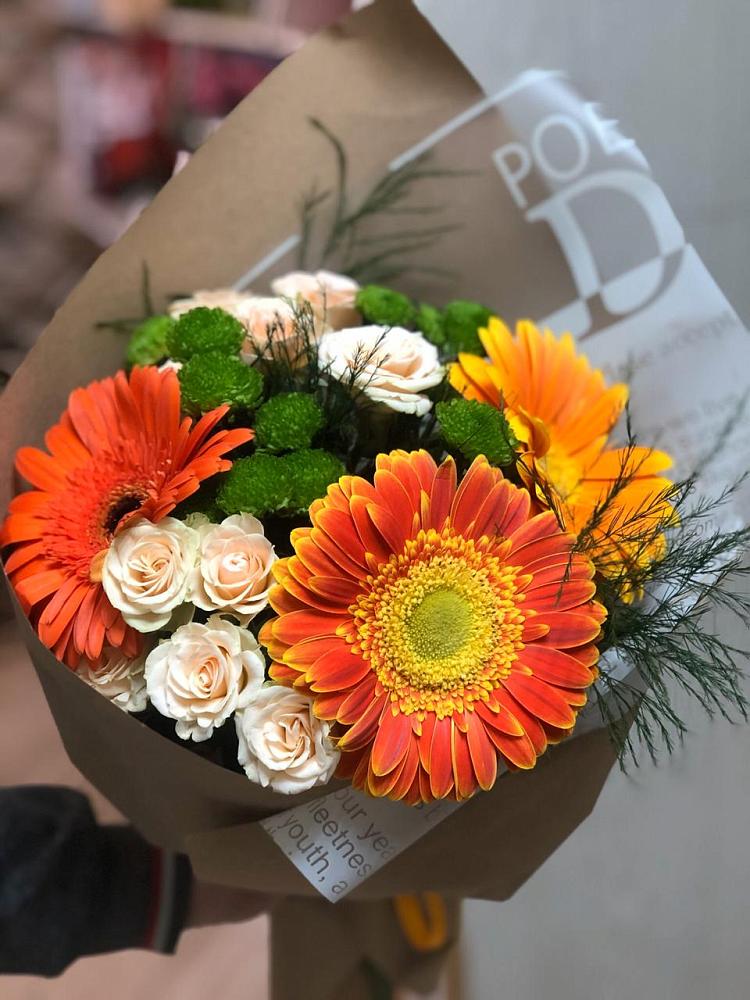 Букет цветов из: Герберы, Хризантемы и Розы в Майртупе