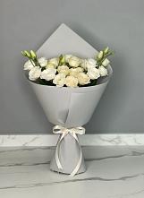 Букет цветов из:  Розы и Лизиантусы в Майртупе